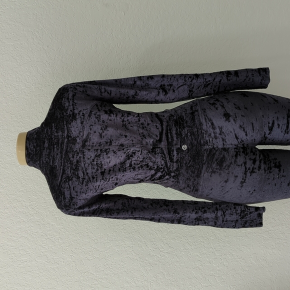 Lululemon Crush Velvet Set - Picture 9 of 13